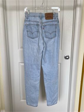 Levi’s light Blue High-Rise Women’s Jeans
